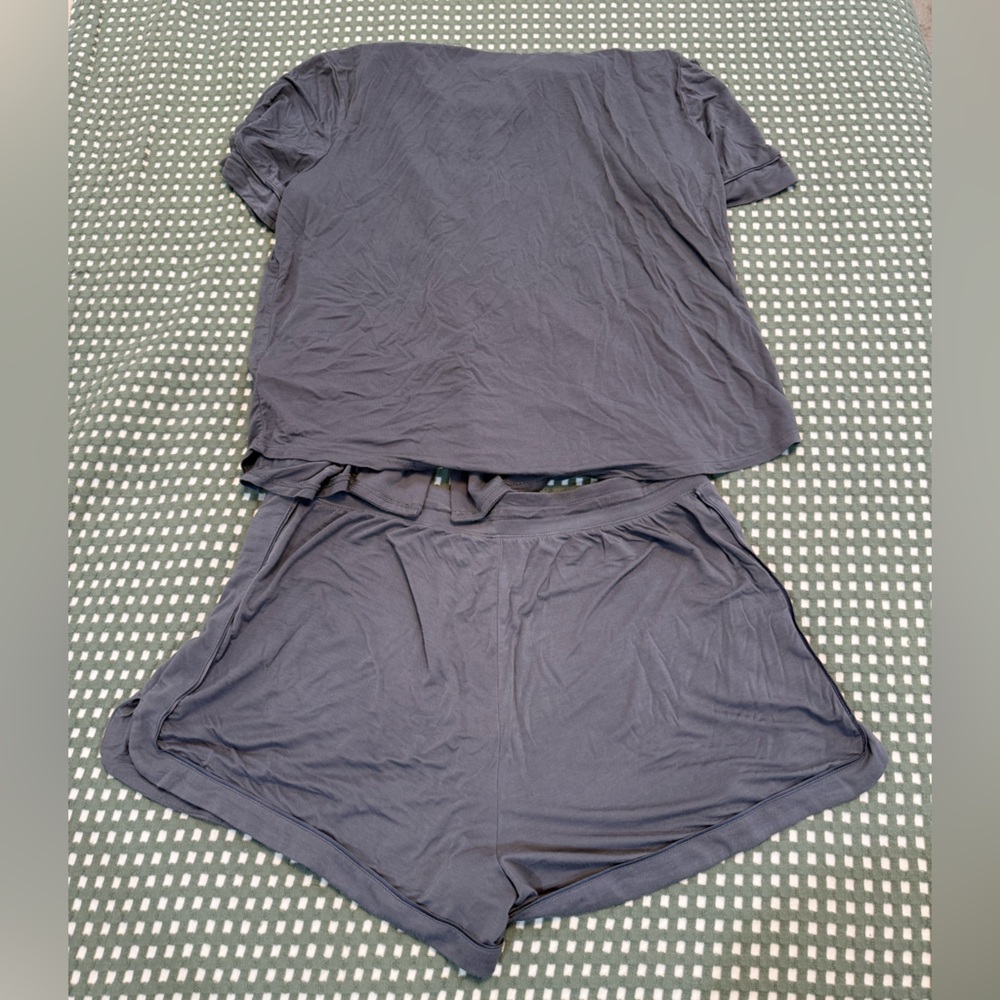 Gapbody Two-Piece pajama Set - Picture 2 of 3